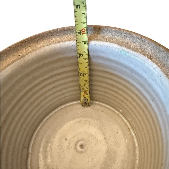 Handmade Studio Pottery Lidded Bowl with Floral Top - Picture 13 of 13